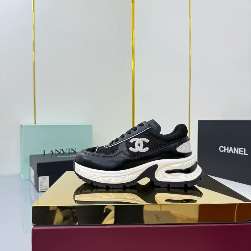 Ch**el sport shoes